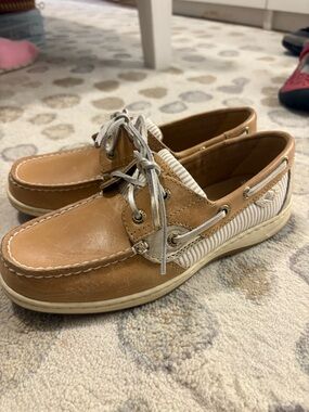 Sperry Women’s Tan and White Boat Shoes